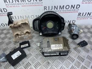 Used Ignition lock + computer Toyota Aygo (B40) 1.0 12V VVT-i Price € 272,25 Inclusive VAT offered by Autodemontage Rijnmond BV