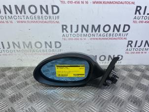 Used Wing mirror, left BMW 1 serie (E81) 116i 2.0 16V Price on request offered by Autodemontage Rijnmond BV