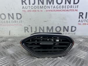 Used Dashboard vent Opel Crossland/Crossland X 1.2 Turbo 12V Price € 30,25 Inclusive VAT offered by Autodemontage Rijnmond BV