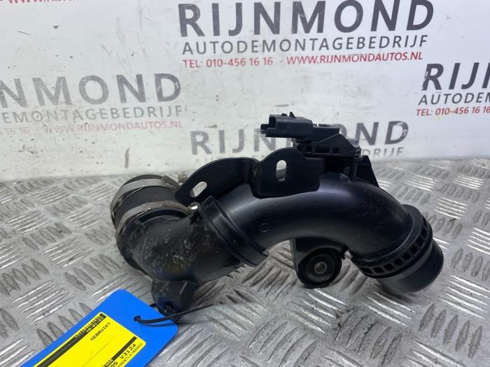 Begagnade Luftintagsslang Opel Crossland (X) 1.2 Turbo 12V Pris € 36,30 Inklusive moms erbjuds av Autodemontage Rijnmond BV