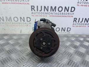 Usados Bomba de aire acondicionado Opel Agila (B) 1.0 12V Precio € 75,00 Norma de margen ofrecido por Autodemontage Rijnmond BV