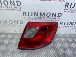 Usagé Feu arrière secondaire droit Seat Ibiza ST (6J8) 1.2 TDI Ecomotive Prix sur demande proposé par Autodemontage Rijnmond BV