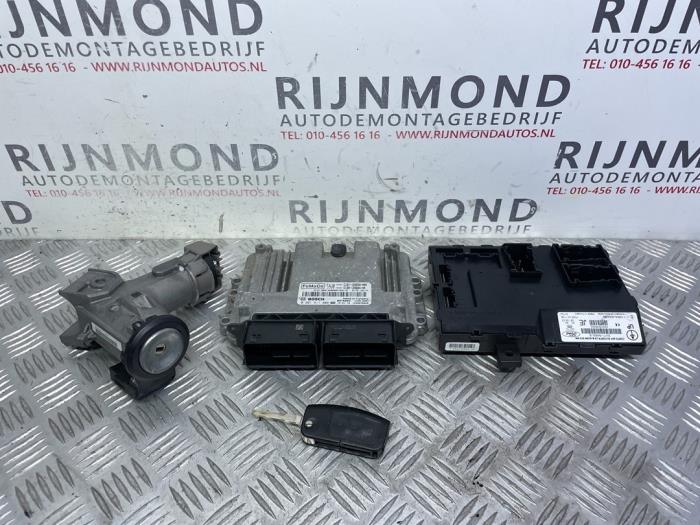 Used Ignition lock + computer Ford Fiesta 6 (JA8) 1.0 EcoBoost 12V 100 Price € 242,00 Inclusive VAT offered by Autodemontage Rijnmond BV