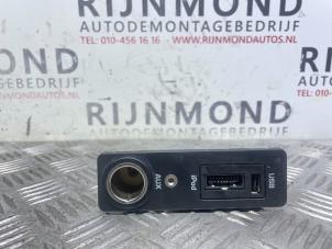 Used AUX / USB connection Jaguar XF (CC9) 2.7 D V6 24V Price € 50,00 Margin scheme offered by Autodemontage Rijnmond BV