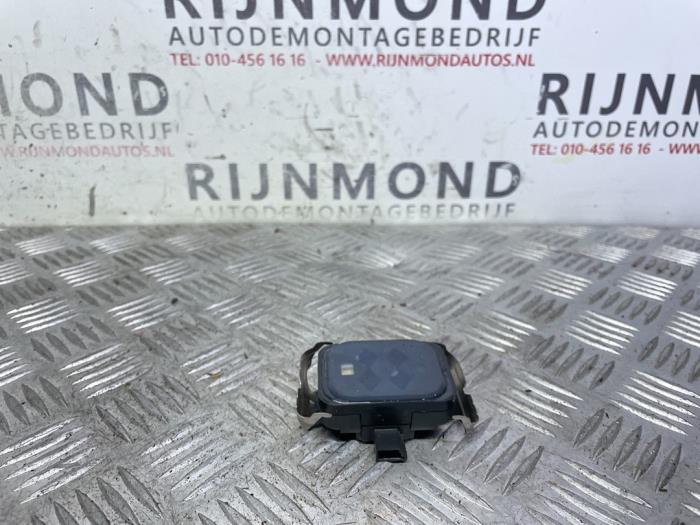 Begagnade Regnsensor Jaguar XF (CC9) 2.7 D V6 24V Pris på förfrågan erbjuds av Autodemontage Rijnmond BV