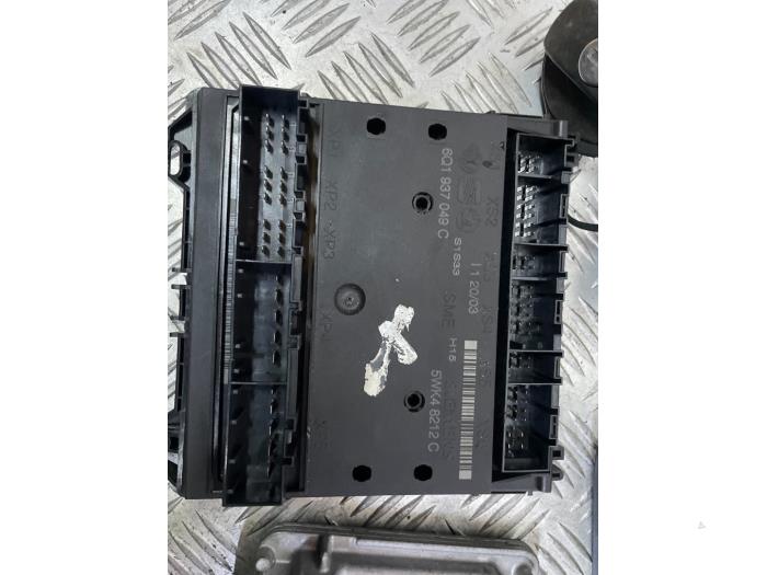 Used Ignition lock + computer Seat Ibiza III (6L1) 1.2 12V Price on request offered by Autodemontage Rijnmond BV