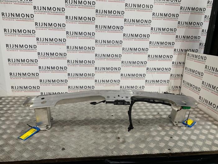 Front bumper frames with part number 9835607480 stock