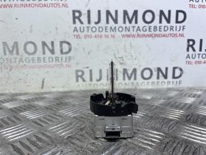 Used Xenon bulb Jaguar XF (CC9) 3.0 D V6 24V Price on request offered by Autodemontage Rijnmond BV