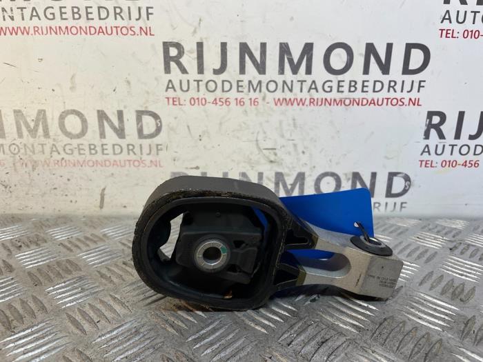 Usagé Support moteur Opel Mokka 1.2 Turbo 12V Prix € 30,25 Prix TTC proposé par Autodemontage Rijnmond BV