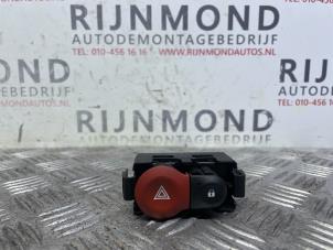 Used Panic lighting switch Renault Clio III (BR/CR) 1.2 16V 65 Price on request offered by Autodemontage Rijnmond BV
