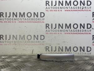 Used Door handle 4-door, front left Volkswagen Polo V (6R) 1.2 TDI 12V BlueMotion Price on request offered by Autodemontage Rijnmond BV