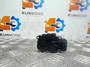 Usados Motor de válvula de calefactor Landrover Discovery Sport (LC) 2.0 eD4 150 16V Precio € 24,20 IVA incluido ofrecido por Autodemontage Rijnmond BV