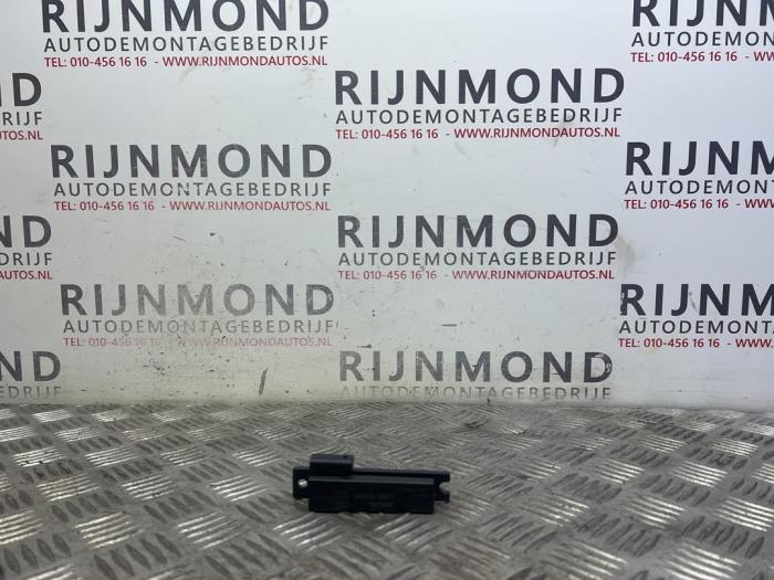 Używane Keyless Entry-Antena Landrover Discovery Sport (LC) 2.0 eD4 150 16V Cena € 6,05 Z VAT oferowane przez Autodemontage Rijnmond BV