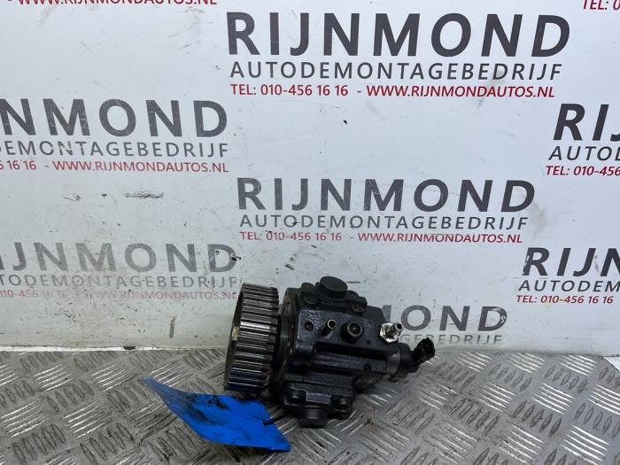 Usagé Pompe diesel Opel Insignia 2.0 CDTI 16V 160 Ecotec Prix € 80,00 Règlement à la marge proposé par Autodemontage Rijnmond BV