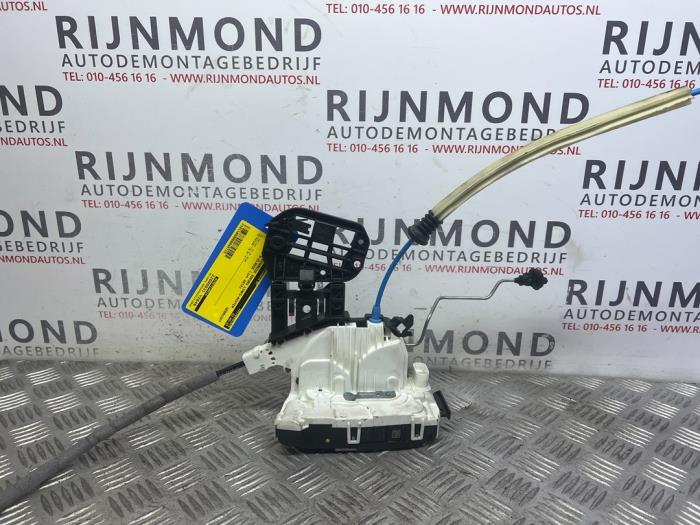 Zgs 002 Rear door lock mechanism 4-door, left Mercedes B 1.6 B-180 ...