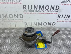 Usagé Pompe à eau Volkswagen Golf VII (AUA) 2.0 TDI 16V Prix sur demande proposé par Autodemontage Rijnmond BV