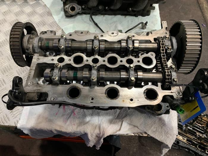 Usados Culata Landrover Range Rover Sport (LS) 2.7 TDV6 24V Precio € 350,00 Norma de margen ofrecido por Autodemontage Rijnmond BV