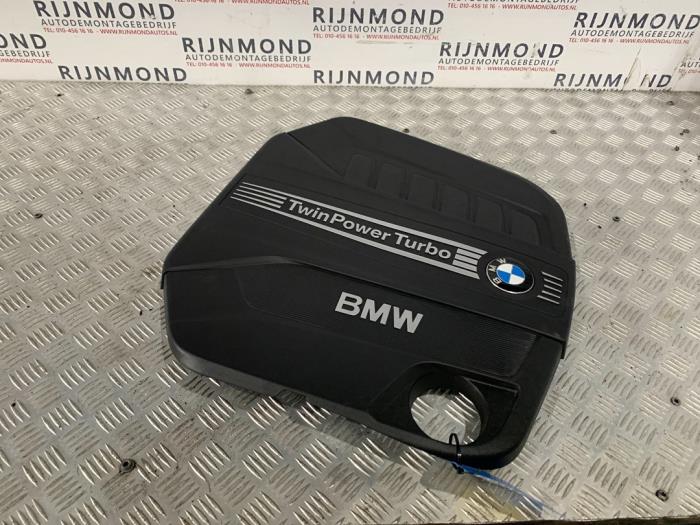 Cache sous moteur d'un BMW 5 serie (F10) 530d 24V Blue Performance 2015
