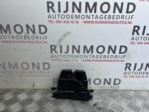 Used Tailgate lock mechanism BMW 5 serie (F10) 530d 24V Blue Performance Price on request offered by Autodemontage Rijnmond BV