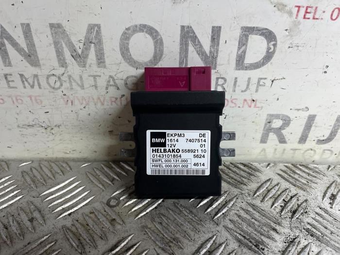 ADM fuel module from a BMW 5 serie (F10) 530d 24V Blue Performance 2015