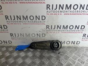 Engine mount from a Mercedes-Benz Citan (415.6) 1.5 109 CDI 2015