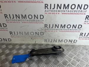 Engine mount from a Mercedes-Benz Citan (415.6) 1.5 109 CDI 2015