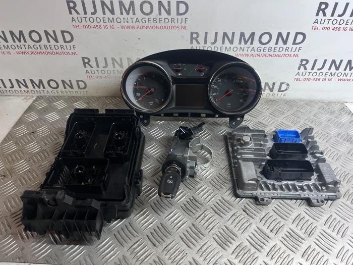 Used Ignition lock + computer Opel Astra K 1.6 CDTI 136 16V Price € 484,00 Inclusive VAT offered by Autodemontage Rijnmond BV