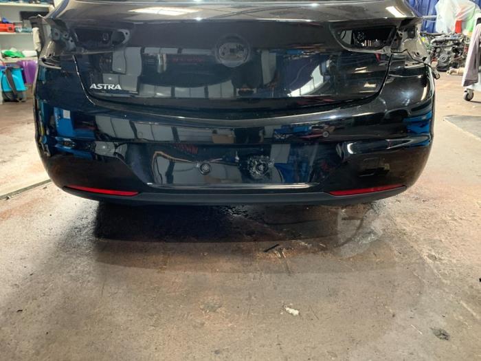 Zderzak tylny z Opel Astra K 1.6 CDTI 136 16V 2019
