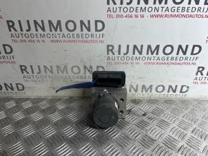Used ABS pump Opel Astra K 1.6 CDTI 136 16V Price € 302,50 Inclusive VAT offered by Autodemontage Rijnmond BV