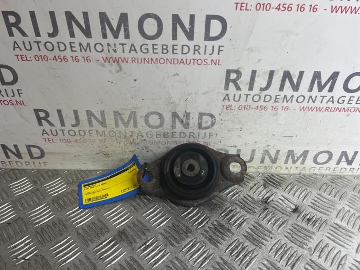 Usagé Support moteur Fiat 500 (312) 1.2 Prix € 24,20 Prix TTC proposé par Autodemontage Rijnmond BV