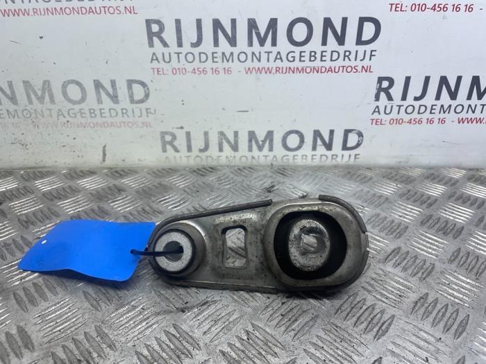 Usagé Support moteur Renault Kadjar (RFEH) 1.2 Energy TCE 130 Prix € 24,20 Prix TTC proposé par Autodemontage Rijnmond BV