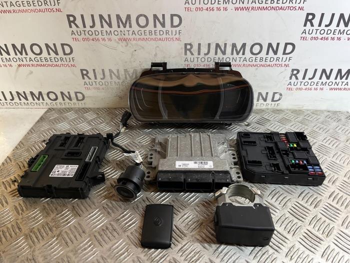 Used Ignition lock + computer Renault Kadjar (RFEH) 1.2 Energy TCE 130 Price € 363,00 Inclusive VAT offered by Autodemontage Rijnmond BV