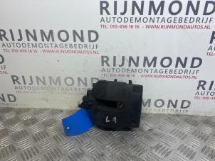 Used Rear brake calliper, left BMW X6 (E71/72) M turbo 4.4i V8 32V Price on request offered by Autodemontage Rijnmond BV
