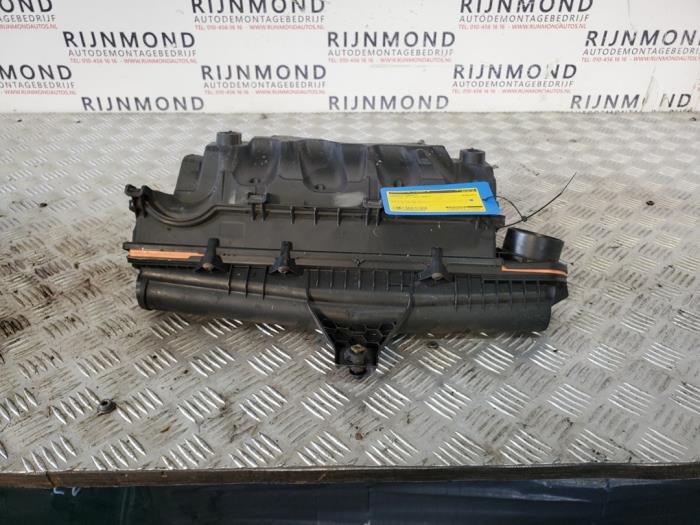Gebrauchte Luftfiltergehäuse Peugeot 207/207+ (WA/WC/WM) 1.4 16V VTi Preis € 40,00 Margenregelung angeboten von Autodemontage Rijnmond BV