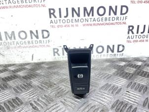 Usados Interruptor de freno de mano BMW X5 (E70) xDrive 40d 3.0 24V Precio de solicitud ofrecido por Autodemontage Rijnmond BV