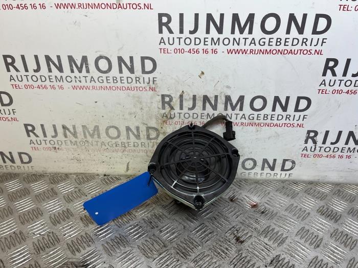 Begagnade Bashögtalare Audi TT Roadster (8J9) 2.0 TFSI 16V Pris på förfrågan erbjuds av Autodemontage Rijnmond BV