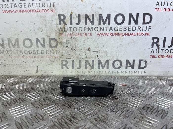 Używane Przelacznik (rózne) Mercedes C (W205) C-200 2.0 CGI 16V Cena € 36,30 Z VAT oferowane przez Autodemontage Rijnmond BV