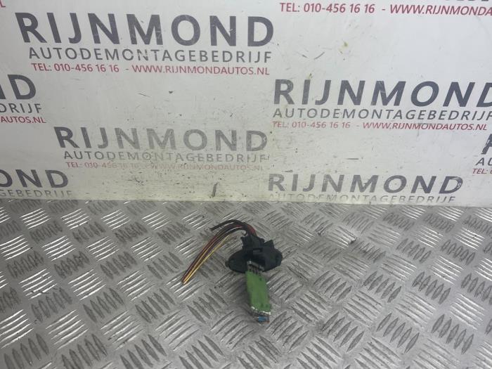 Usados Resistencia de calefactor Citroen C3 (SC) 1.6 HDi 92 Precio € 15,00 Norma de margen ofrecido por Autodemontage Rijnmond BV