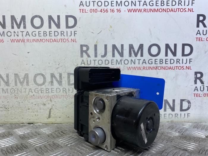 Usagé Bloc ABS Mercedes C Estate (S204) 2.2 C-250 CDI 16V BlueEfficiency Prix sur demande proposé par Autodemontage Rijnmond BV