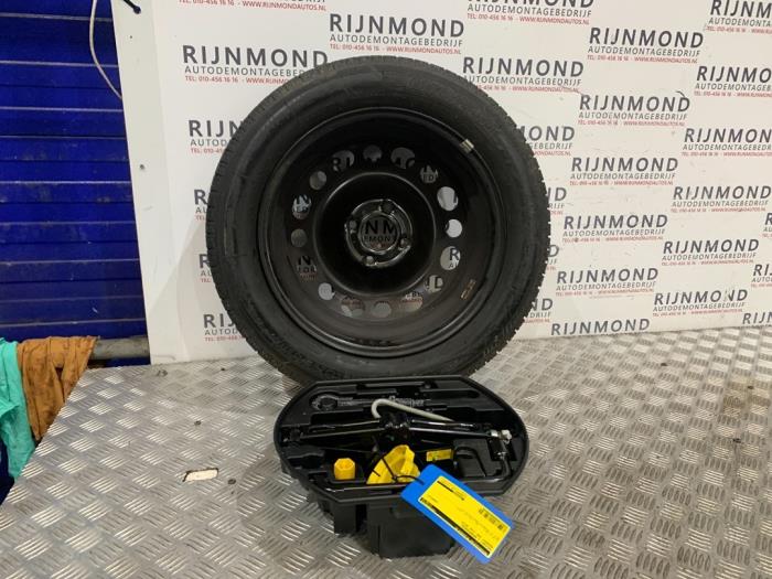 Comment bien choisir une roue de secours pour sa voiture Comment bien choisir une roue de secours pour sa voiture