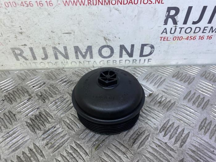 Gebrauchte Ölfilter Deckel Renault Kadjar (RFEH) 1.2 Energy TCE 130 Preis € 18,15 Mit Mehrwertsteuer angeboten von Autodemontage Rijnmond BV