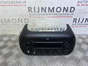 Used Radio CD player Fiat Fiorino (225) 1.3 D 16V Multijet Price on request offered by Autodemontage Rijnmond BV