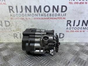 Używane Pompa oleju Mercedes E (W213) E-220d 2.0 Turbo 16V Cena € 151,25 Z VAT oferowane przez Autodemontage Rijnmond BV