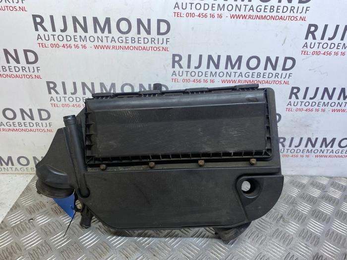 Begagnade Luftfilterhus Opel Combo 1.3 CDTI 16V ecoFlex Pris € 35,00 Marginaltabell erbjuds av Autodemontage Rijnmond BV