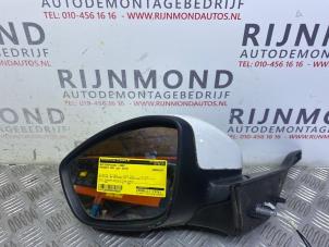 Used Wing mirror, left Peugeot 208 I (CA/CC/CK/CL) 1.0 Vti 12V PureTech Price € 84,70 Inclusive VAT offered by Autodemontage Rijnmond BV