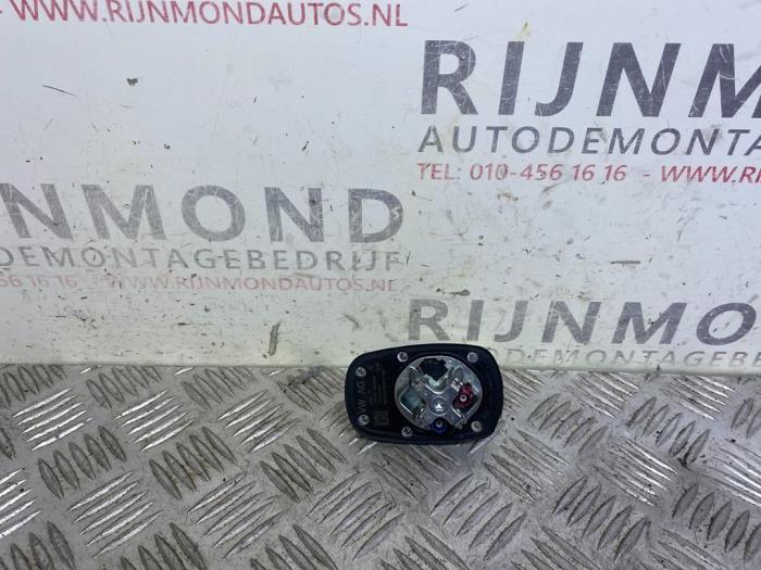 Używane Antena Audi A3 Sportback (8VA/8VF) 1.6 TDI 16V Cena € 42,35 Z VAT oferowane przez Autodemontage Rijnmond BV