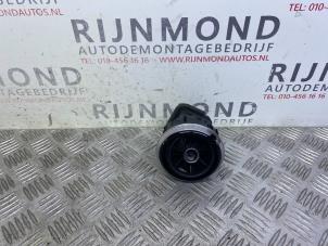 Used Dashboard vent Audi A3 Sportback (8VA/8VF) 1.6 TDI 16V Price € 30,25 Inclusive VAT offered by Autodemontage Rijnmond BV