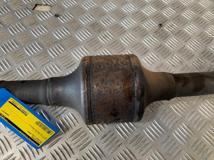 Catalytic converter from a Volkswagen Polo IV (9N1/2/3) 1.4 16V 75 2005
