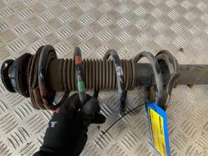 Used Front shock absorber, right Suzuki Alto (GF) 1.0 12V Price € 48,40 Inclusive VAT offered by Autodemontage Rijnmond BV