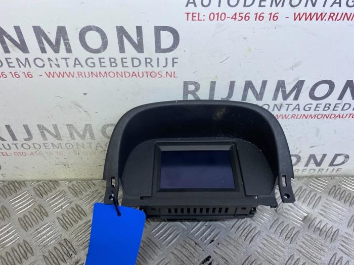 Begagnade Innerdisplay Opel Combo (Corsa C) 1.3 CDTI 16V Pris på förfrågan erbjuds av Autodemontage Rijnmond BV
